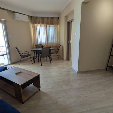 Beachfront Apartment เนอามูดาเนีย ภายนอก รูปภาพ