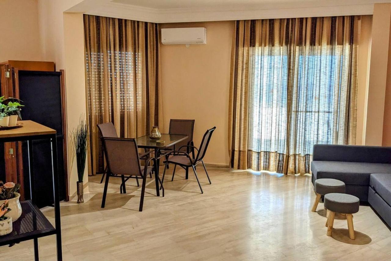 Beachfront Apartment เนอามูดาเนีย ภายนอก รูปภาพ