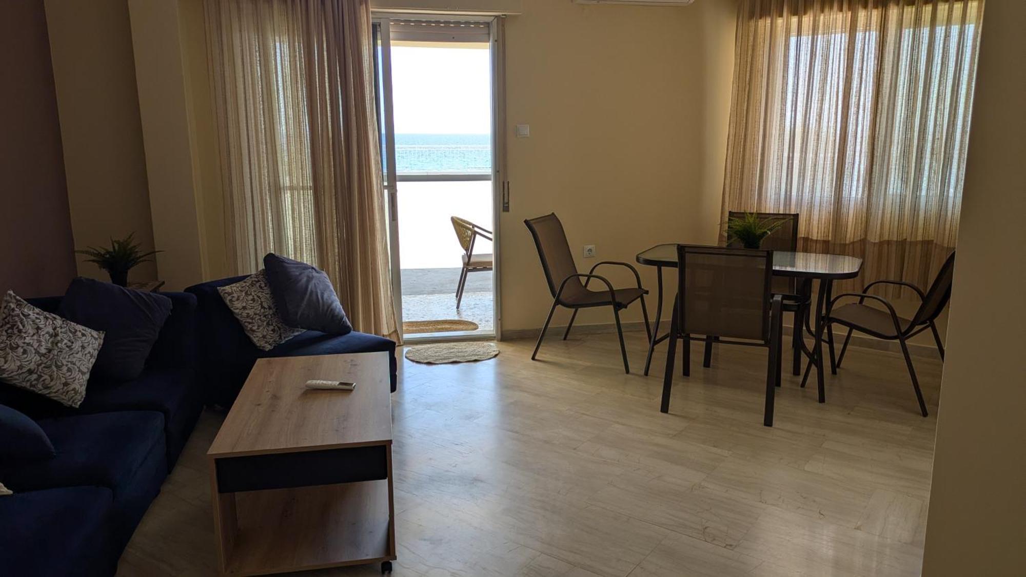 Beachfront Apartment เนอามูดาเนีย ภายนอก รูปภาพ